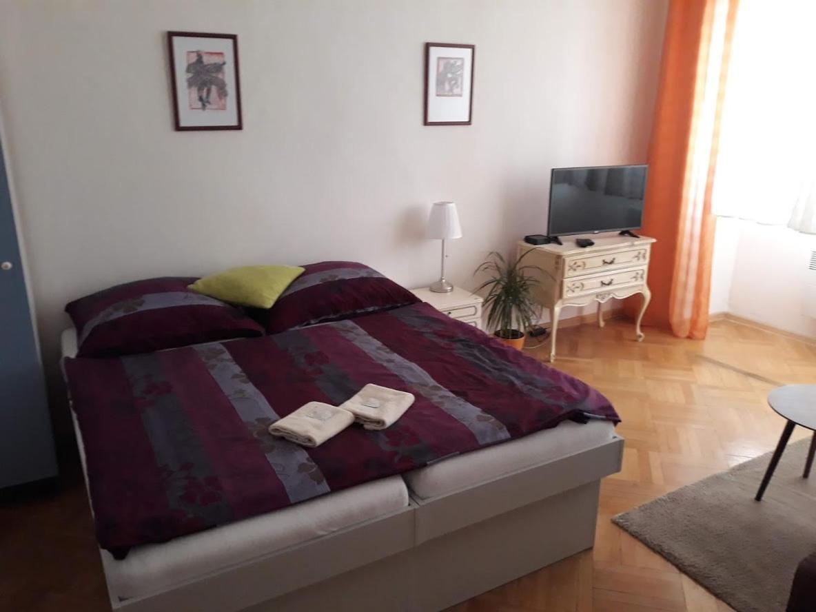 Penzion U Zabaka Mikulov Bagian luar foto